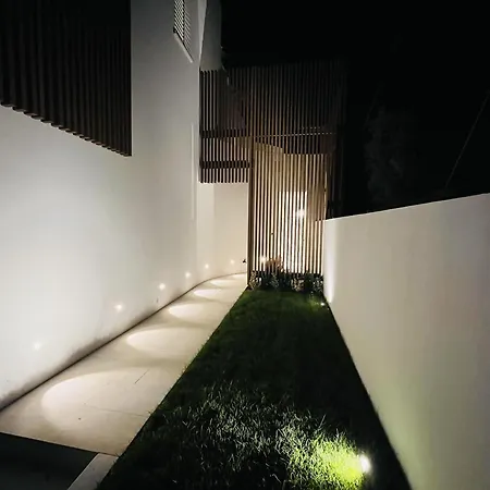 Design With Private Pool *