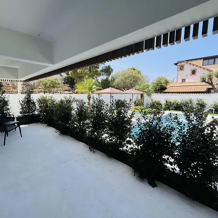 Design With Private Pool