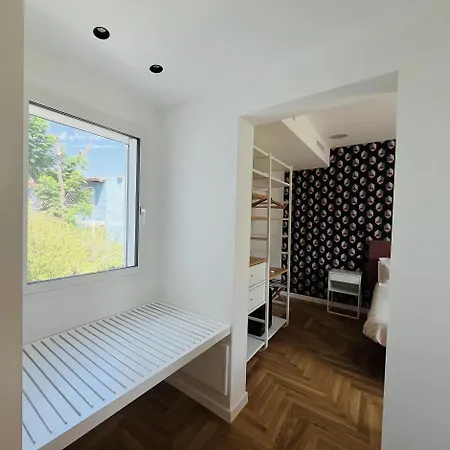 Design With Private Pool Carini