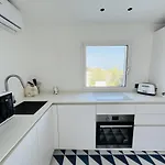 Design With Private Pool Carini